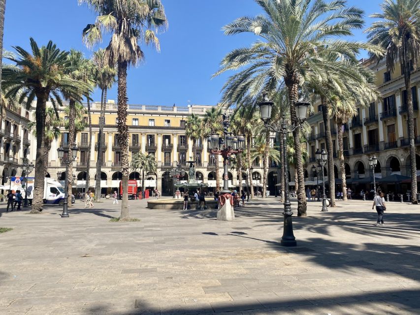 Barcelona: Gothic Quarter Smartphone Audio Walking Tour - Good To Know