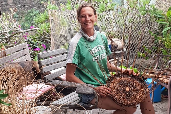 Basket Weaving From Palm Brooms in La Gomera - Good To Know