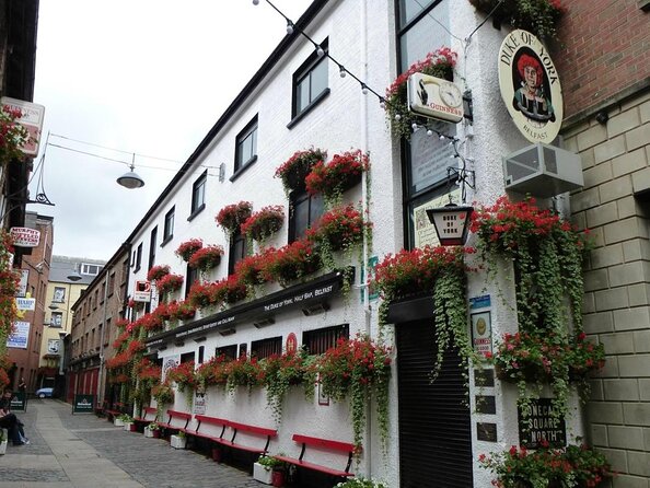 Belfast: Pedal Pub 10-Seater Tour - Good To Know