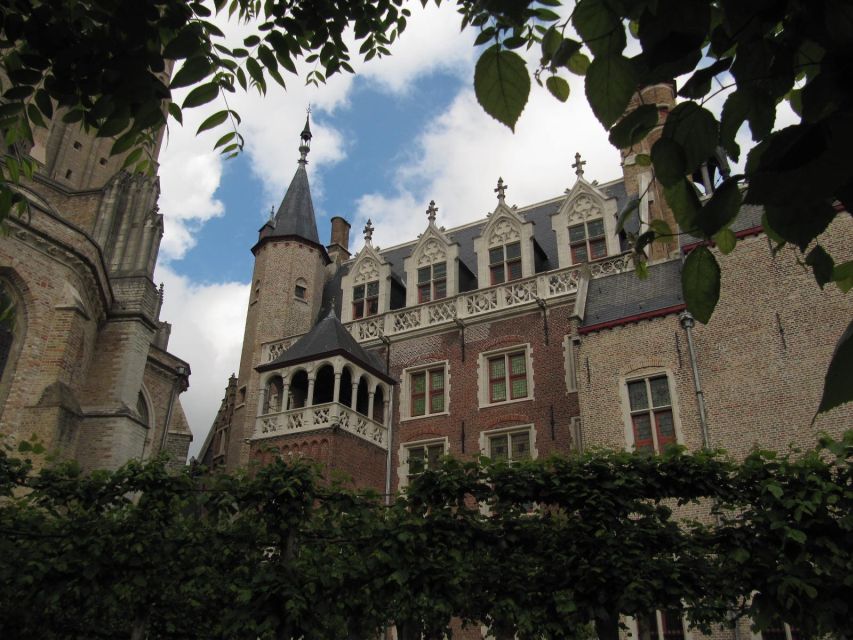 Bruges: 2.5-Hr Walking Tour From Train Station to Markt - Good To Know