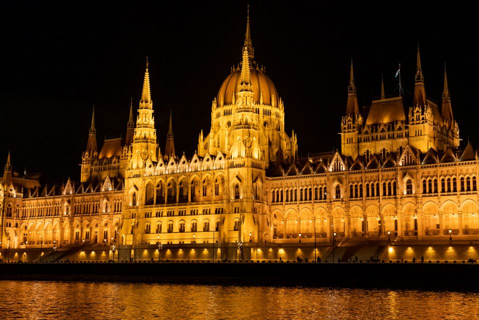 Budapest: Candlelit Dinner River Cruise With Live Music - Good To Know