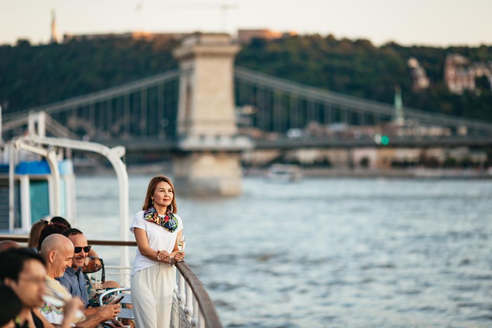 Budapest: Evening Cruise Including Drinks and Live Music - Good To Know