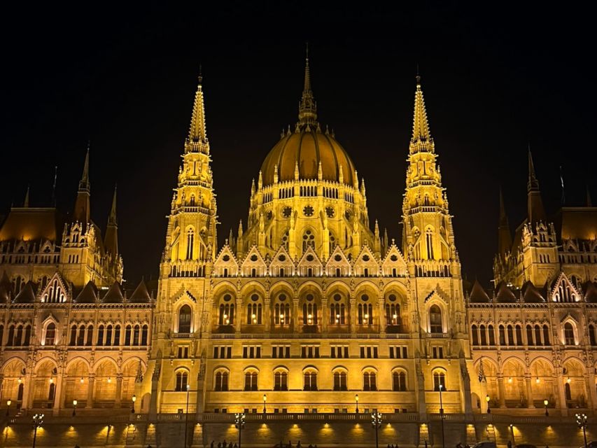 Budapest: Evening Sightseeing Cruise With Unlimited Prosecco - Good To Know