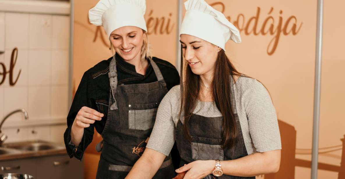 Budapest: Hungarian Chimney Cake Workshop - Good To Know