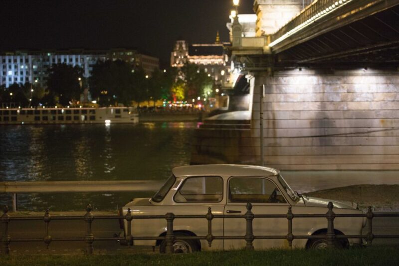 Budapest: Night Walking Tour With River Cruise and Wine - Good To Know