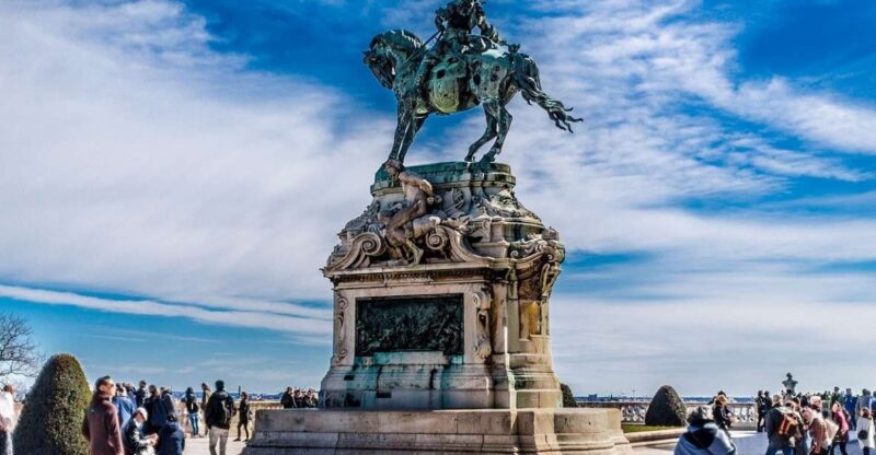 Budapest: Walking Tour in German - Key Highlights of the Tour