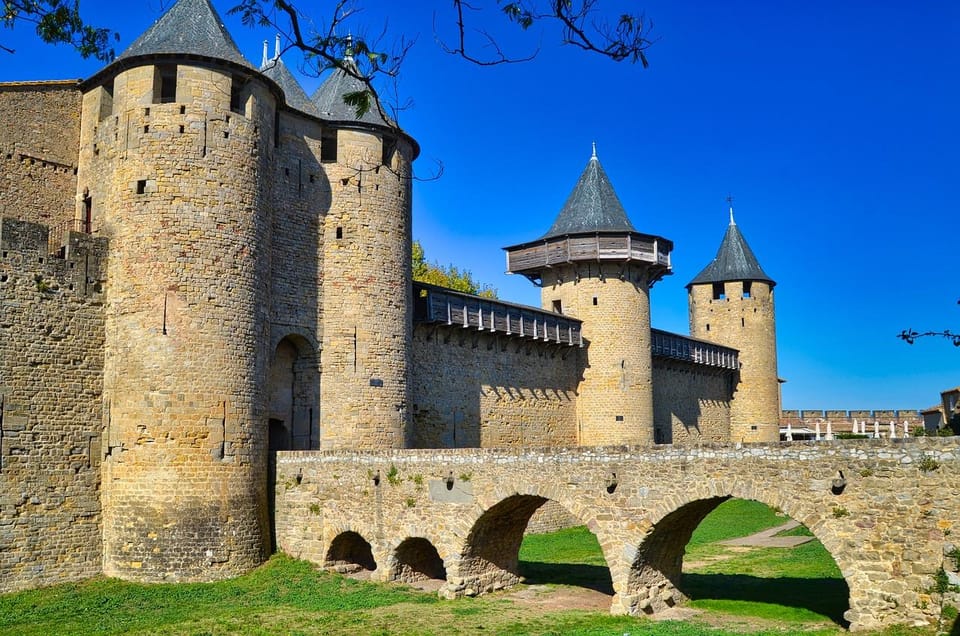 Carcassonne: Secrets of the Castles Defense Audio Tour - Key Points