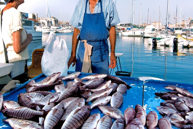 Cesarine: Market Tour & Home Cooking Class in Bari - Good To Know