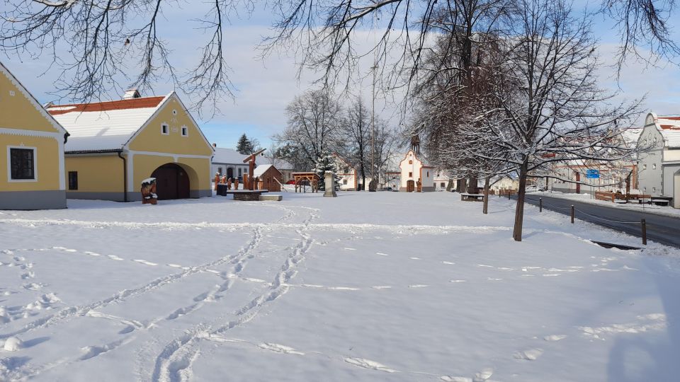 Cesky Krumlov Private Tour From Prague - Good To Know