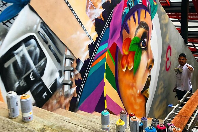 City Tour, Comuna 13, and Graffiti Medellin - Tour Logistics and Details