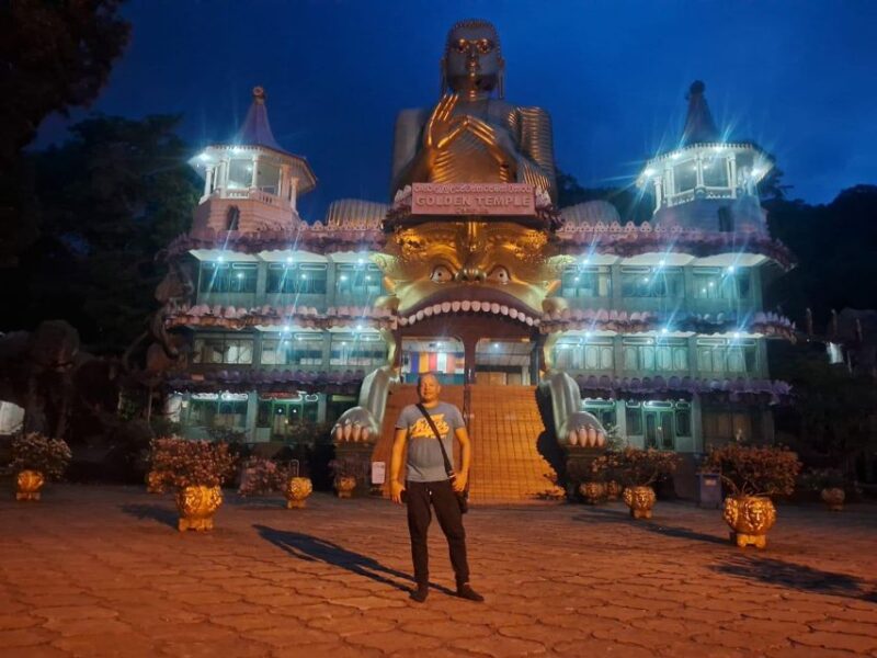 Colombo: City Highlights Guided Private Tour by Tuk Tuk - Good To Know