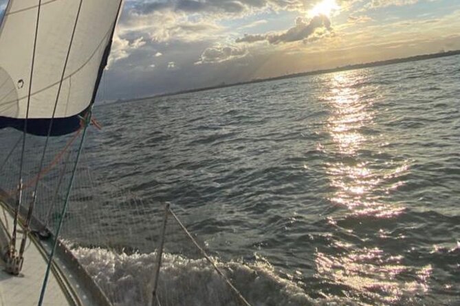Come Sail by Sailboat Around the Bay of Vitória and Regions - About Your Stay