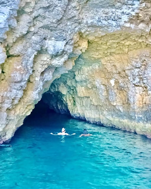 Cominos Best in a Flash: Caves, Coves & Beaches Boat Tour