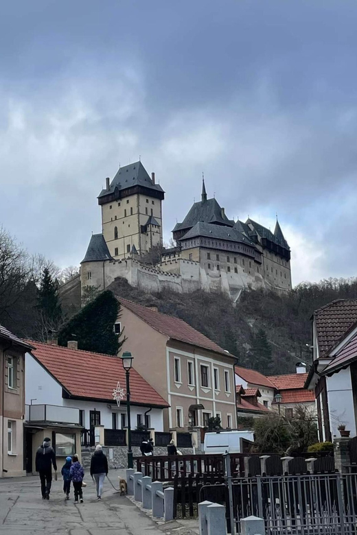 Day Trip to Karlstejn Castle and Famous Bohemian Glassworks