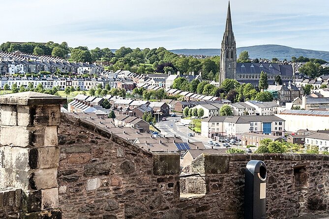 Derrie Danders: Highlights of the Walled City a Self-Guided Audio Tour - Good To Know