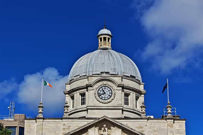 Dublin: Insta-Perfect Walk With a Local