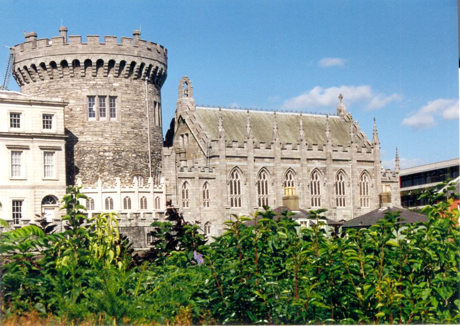 Dublin: Sightseeing Walking Tour in German - Good To Know