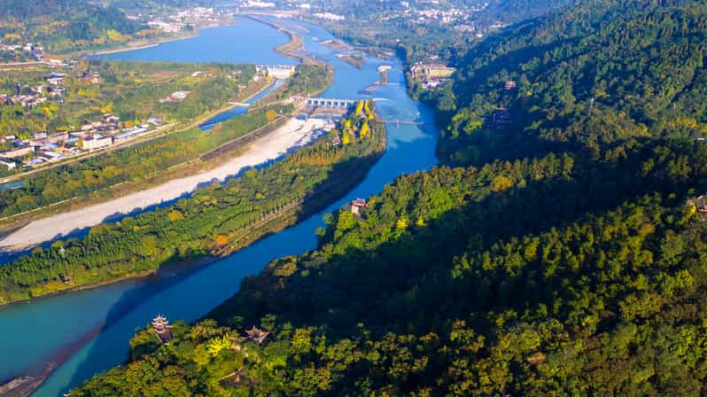 Dujiangyan: Irrigation System & Qingcheng Mountain Day Tour - Good To Know