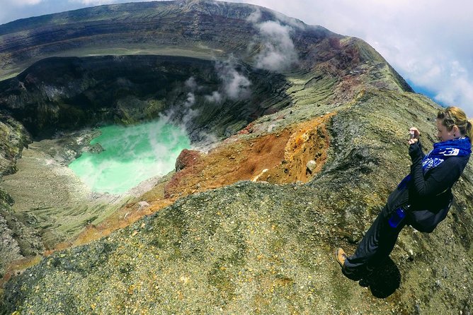 Early Volcan Santa Ana Hike - Tour Pickup and Departure