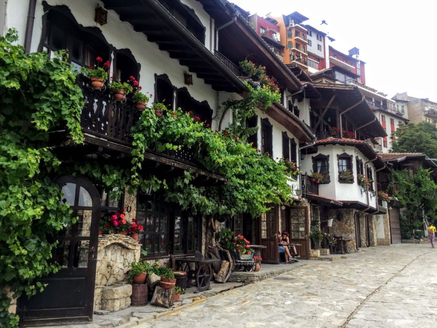 From Bucharest: Private Guided Tour to Veliko Tarnovo - Good To Know