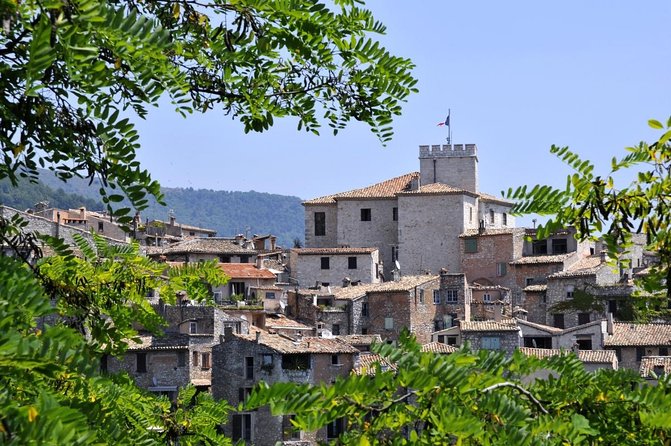 From Nice 1/2 Day Tour Gourdon, St-Paul , Tourrettes & Grasse - Good To Know