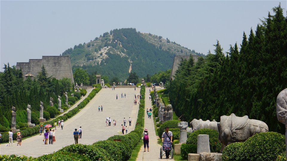 From Xian: Day Trip to Famen Temple & Qian Mausoleum - Trip Overview