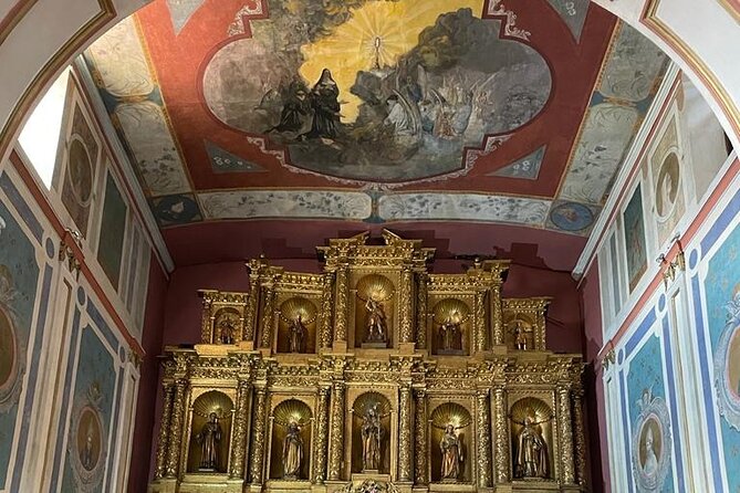 Full Day Private Tour Historical Center La Candelaria and Monserrate - Tour Overview