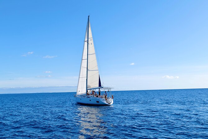 Full Day Sailing Yacht - Beautiful Day on the Atlantic Ocean - Good To Know