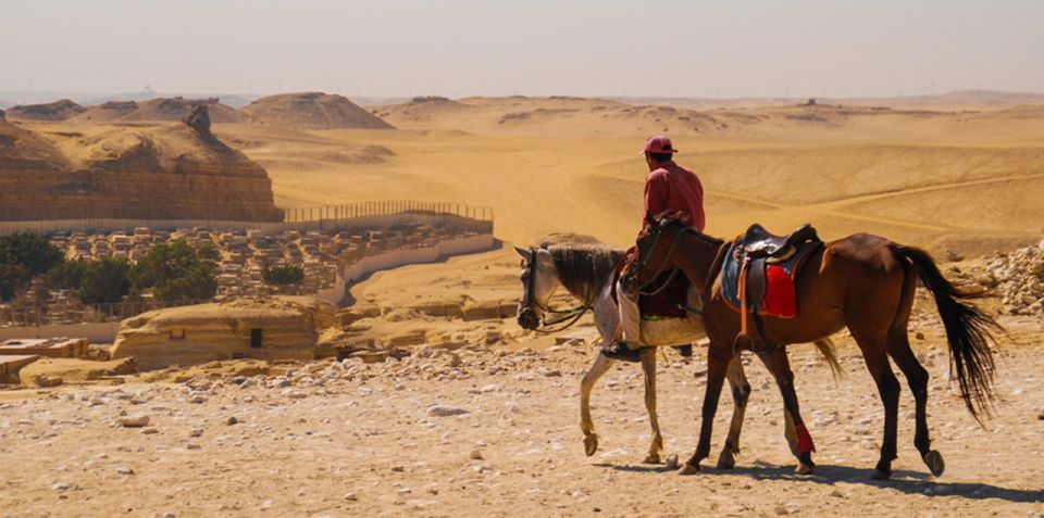 Giza: Arabian Horse Tour Around the Giza Pyramids - Good To Know