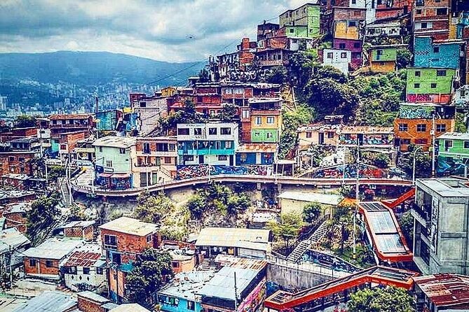 Grafitti and Comuna 13 Tour of Medellin - Transformation of Comuna 13