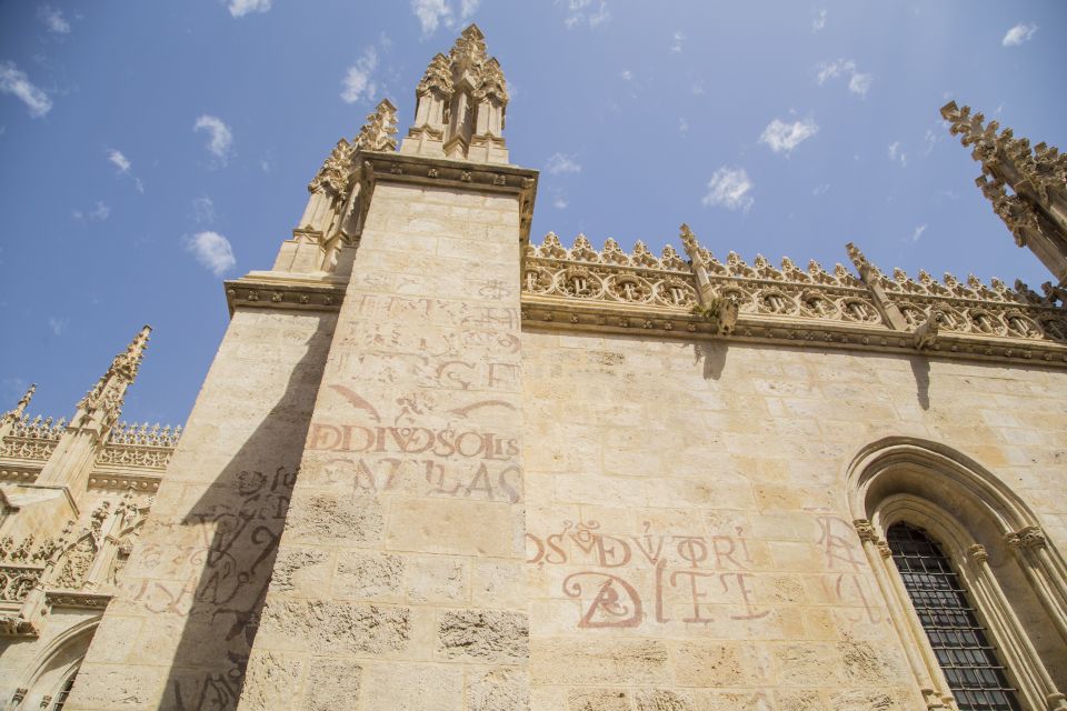 Granada: Royal Chapel and Historical Center Walking Tour - Good To Know