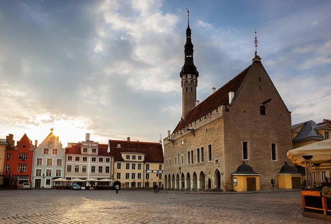 Guided Old Town Tallinn Historical Walking Tour - Good To Know