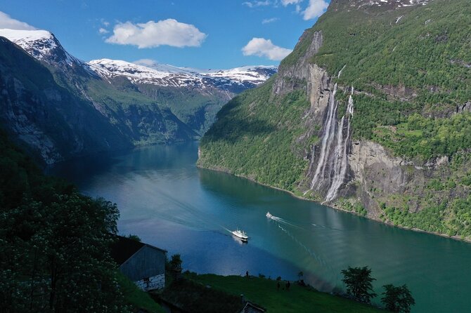 Hellesylt Sightseeing Boat Geirangerfjord Review - Key Points