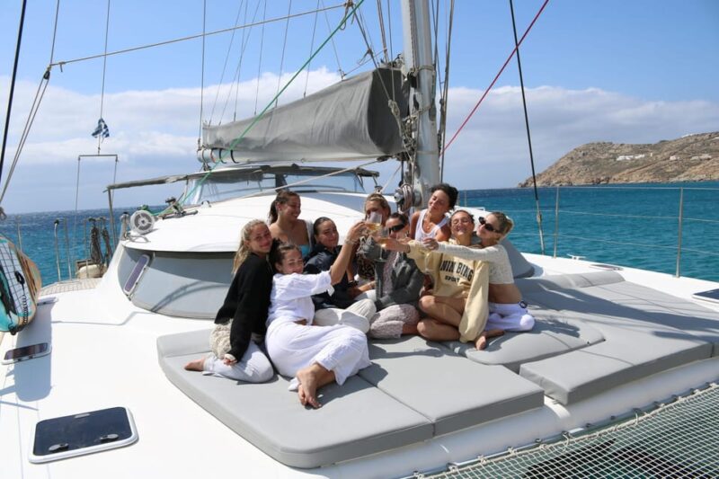 Heraklion: Dia Island Small Group Catamaran Cruise With Meal - Good To Know