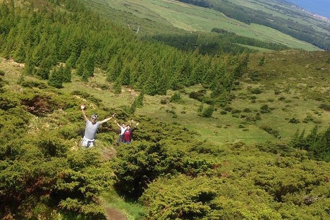 Hiking Trail Rocha Do Chambre | Terceira Island - Good To Know