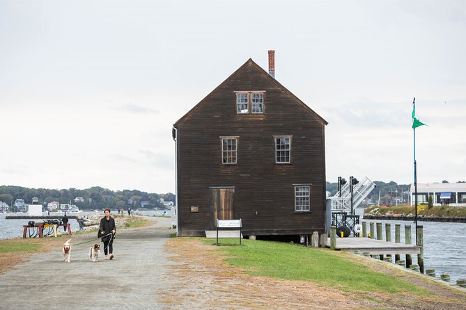 Historic Overview of Salem Walking Tour - Good To Know