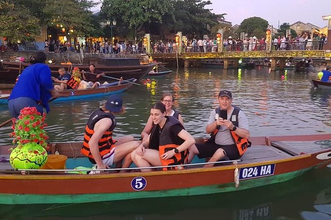 Hoi an Nightlife Tour With Hoi an Ancient Walking Tour, Boat Ride, Night Market - Overview of Hoi An Nightlife Tour
