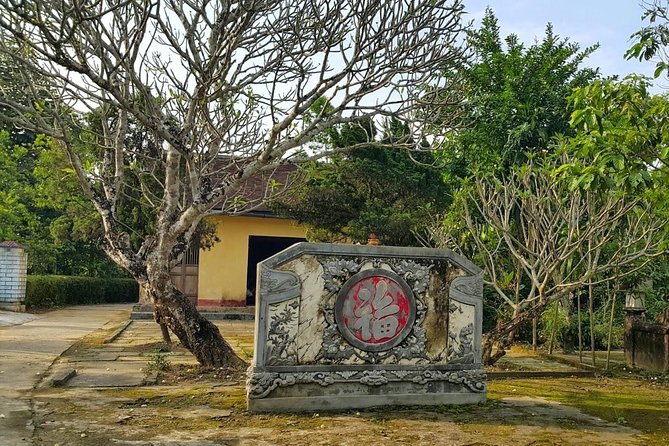 Hue Private Tour to Thuy Bieu Village 1 Day - Good To Know