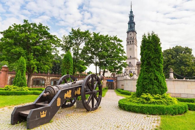 Jasna Gora & Black Madonna Private Tour From Lodz With Lunch - Good To Know