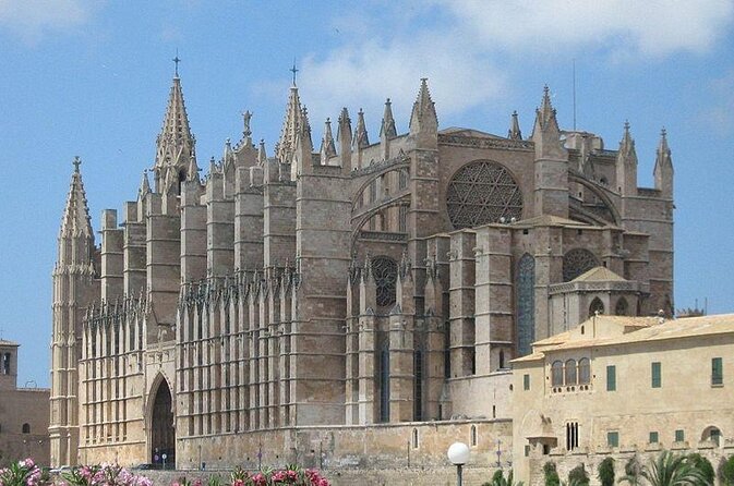 Jetski Tour to the Emblematic Palma Cathedral - Good To Know