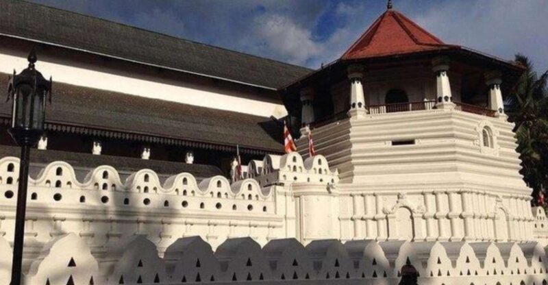 Kandy: All Inclusive City Tour! - Good To Know