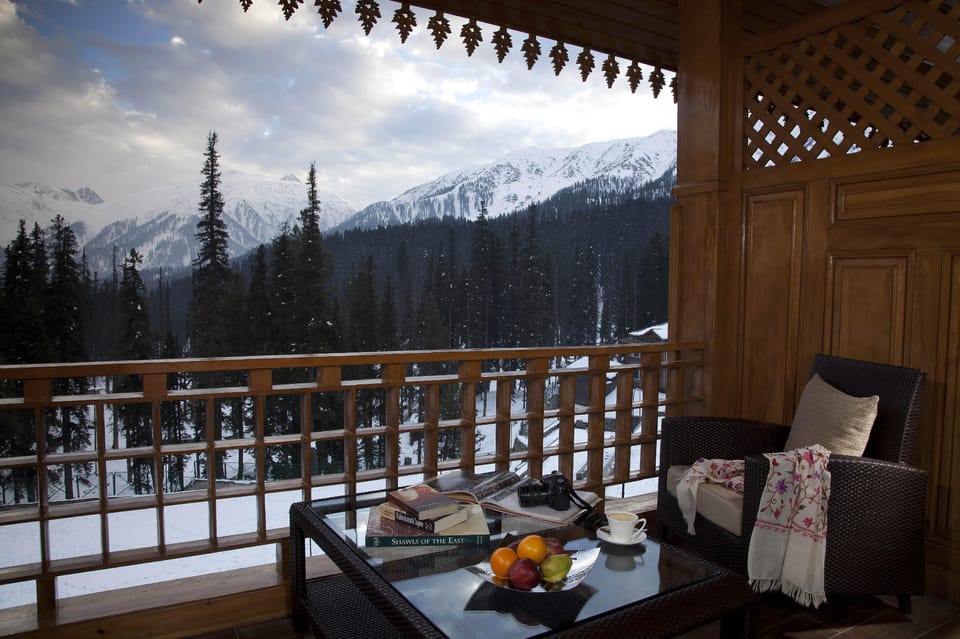 Kashmir: 5-Day Tour With Houseboat Stay and Transfers - Good To Know