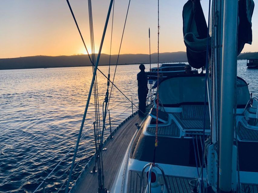 Knysna Sunset Sailing Cruise With Light Dinner and Wine - Good To Know