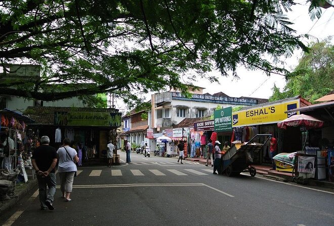 Kochi Private Guided (Taxi Car ) Mattancherry With a Local and Free Hotel Pickup - Good To Know