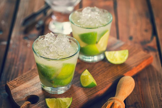 Learn to Make a Caipirinha in Vidigal - Good To Know