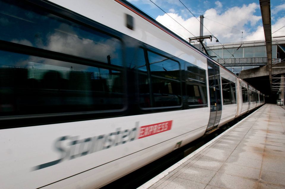 London: Express Train Transfer To/From Stansted Airport - Good To Know