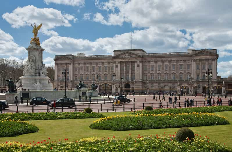 London: Walking Tour "4 London Palaces" - Good To Know