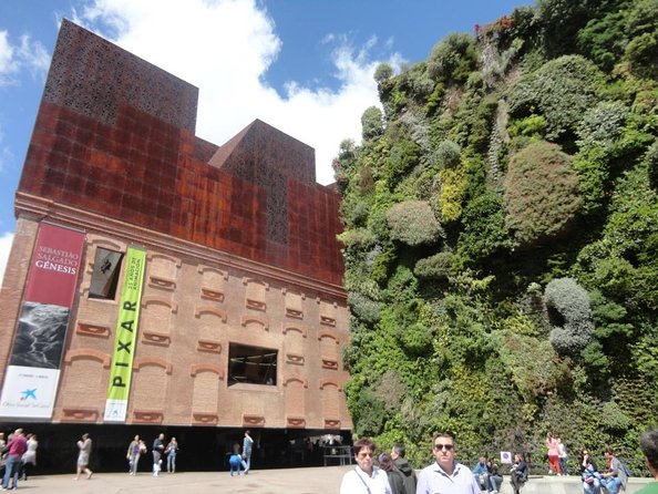 Madrid: Private Tour in Vintage Bike, City and Tapas Highlights - Good To Know