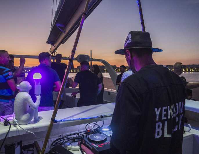 Malaga: Sailing Catamaran Sunset Cruise With Live DJ & Drink - Good To Know