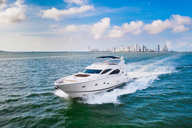 Marlet Sunseeker 82 Yacht Rental, the Largest in Cartagena - Yacht Overview and Features